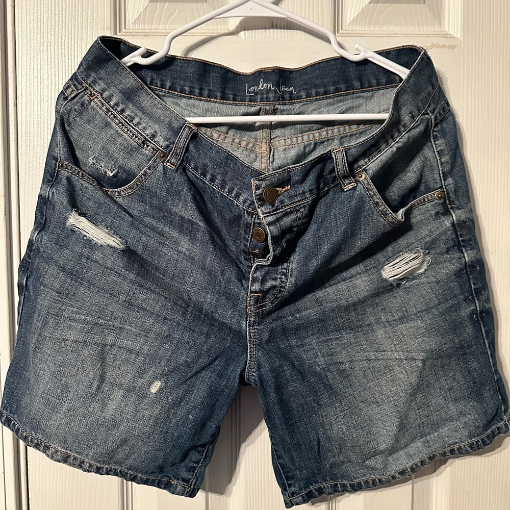 LONDONJEAN Blue Distressed Jean Shorts